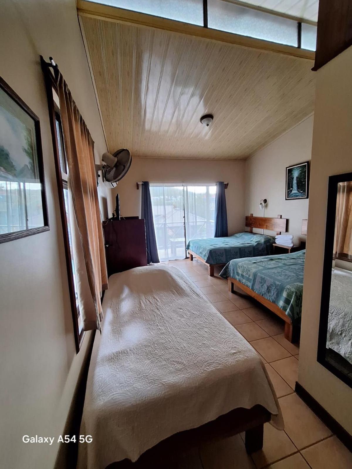 Iris Arenal Hotel La Fortuna Luaran gambar