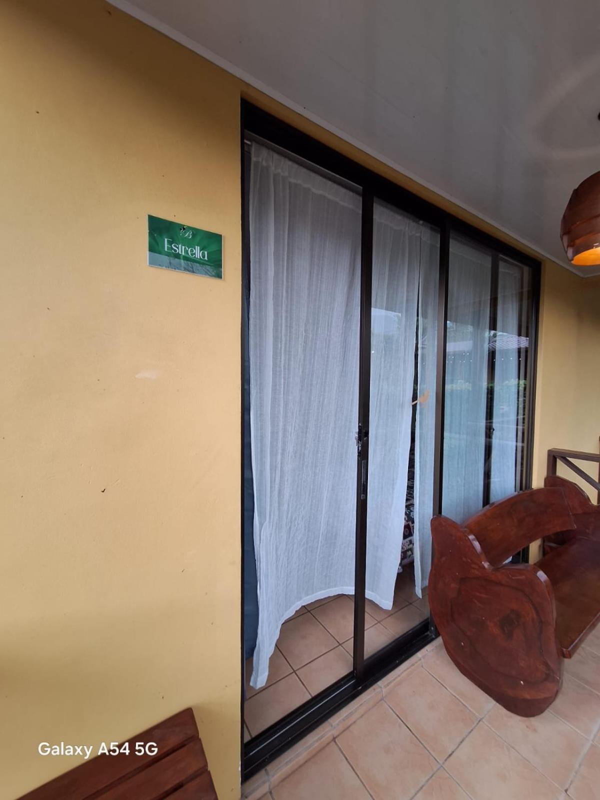 Iris Arenal Hotel La Fortuna Luaran gambar