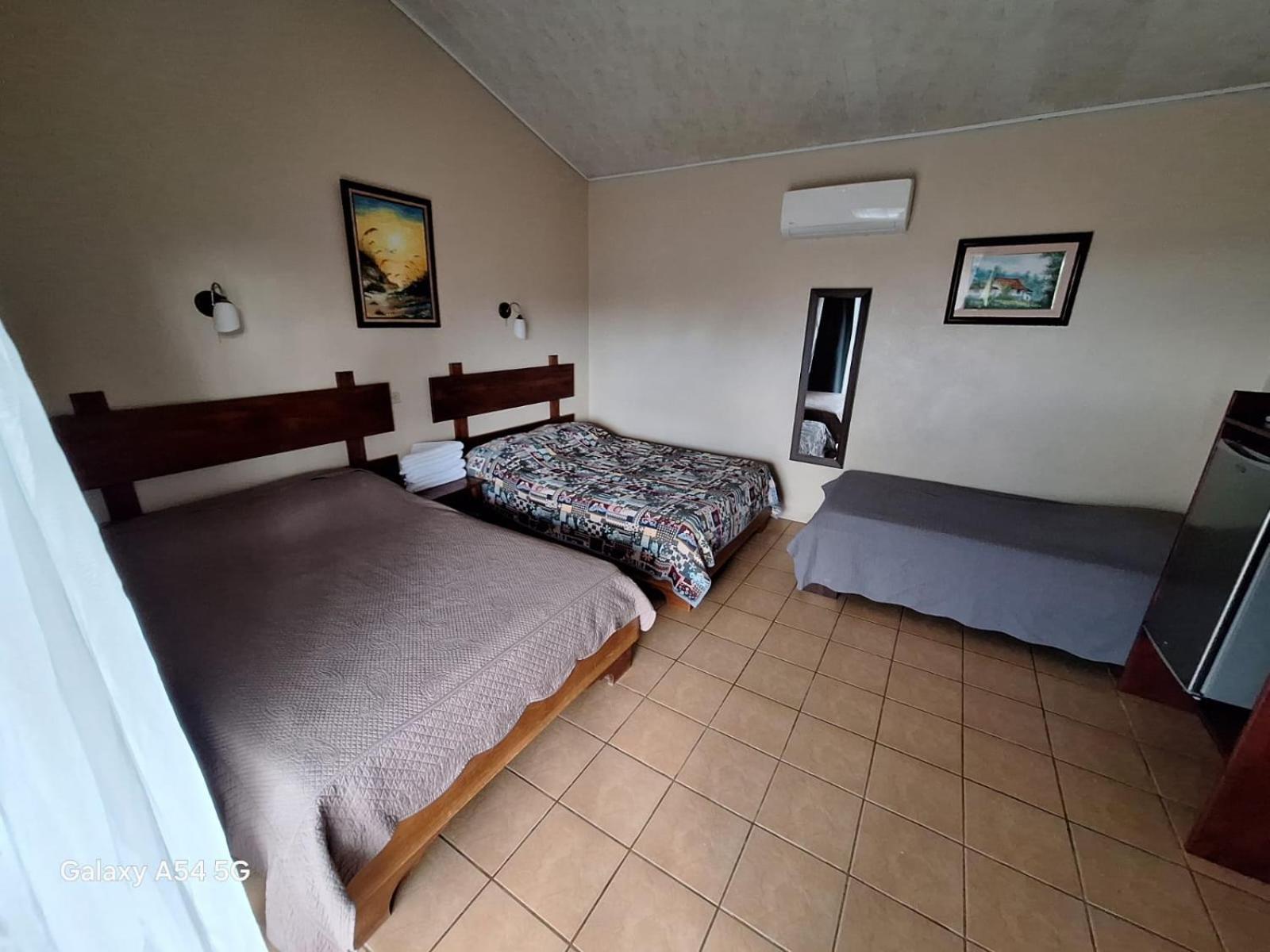 Iris Arenal Hotel La Fortuna Luaran gambar